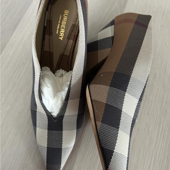 Women shoes - Picture 3 of 5